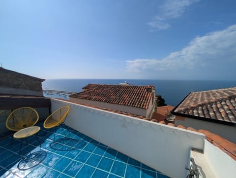 View (from property/room), Balcony/Terrace, Sea view