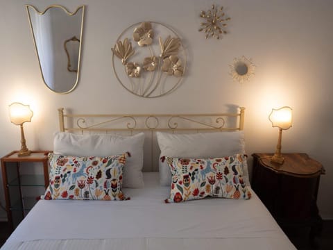 Volturno House - Walking distance from Tower Apartment in Pisa