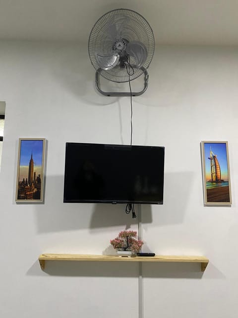 TV and multimedia, Evening entertainment