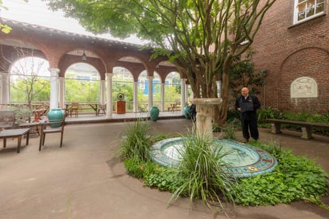 Inner courtyard view
