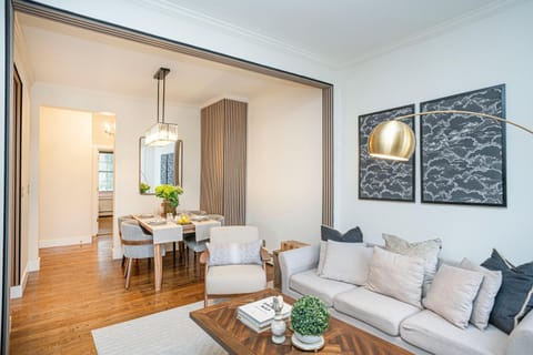 Living room, Seating area, Dining area