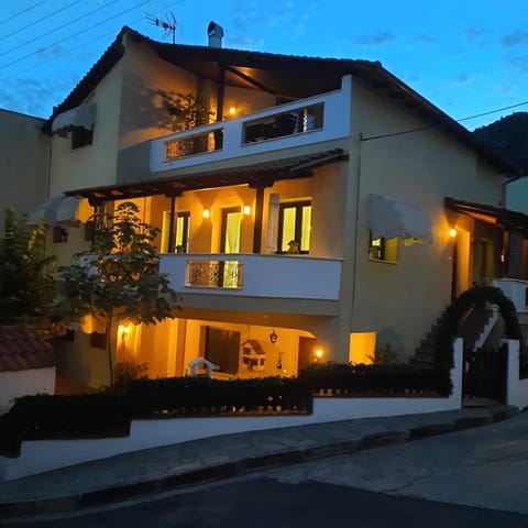 Rahati House Apartment in Kavala