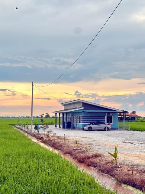 Property building, Day, Natural landscape, Sunset