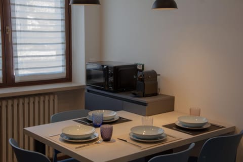 Coffee/tea facilities, Dining area, microwave