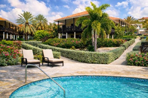 Property building, Garden, Garden view, Pool view, Swimming pool, Swimming pool