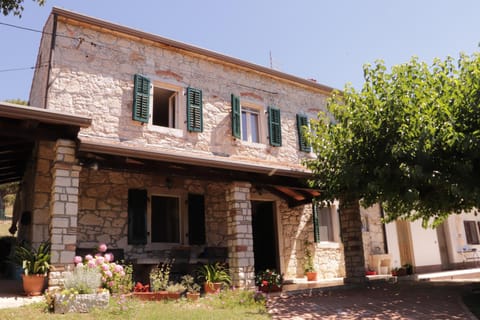 Property building, Spring, Day
