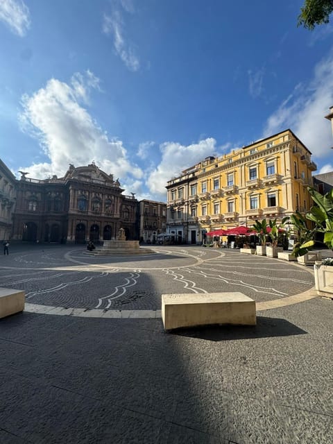 Property building, Street view