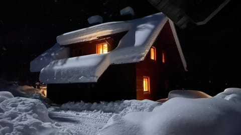 Property building, Winter, Floor plan