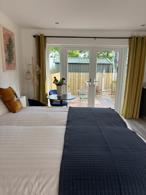 Tree View Studio Nature lodge in Ballycastle