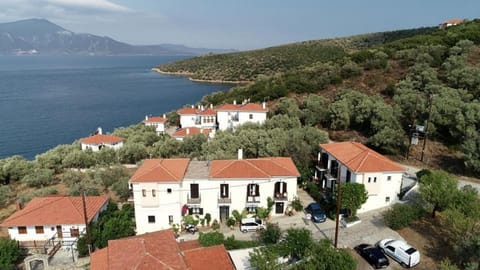 Property building, Location