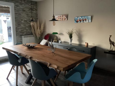 Maison de campagne avec piscine Villa in Rochefort-du-Gard