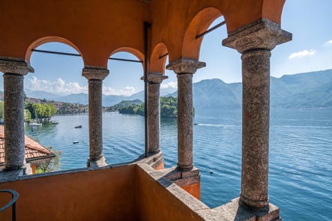 Nearby landmark, Natural landscape, Lake view, Mountain view