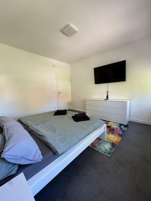 Modernes Zimmer am Campus 3 mit Gemeinschaftsbad Apartment in Villingen-Schwenningen