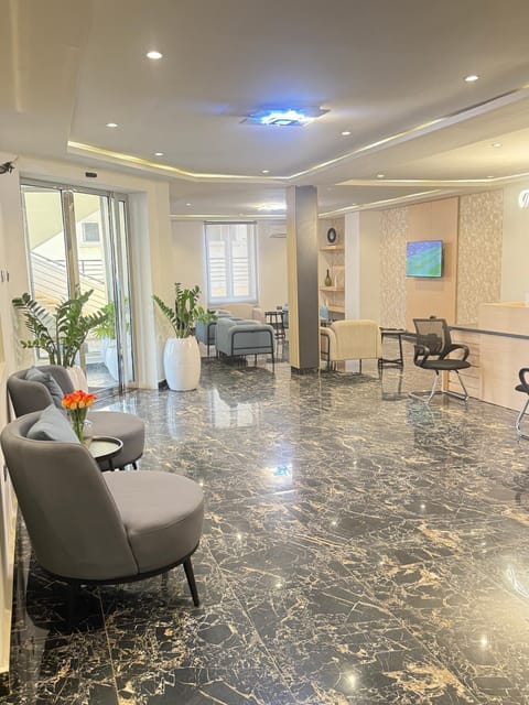 Lobby or reception, Lobby or reception