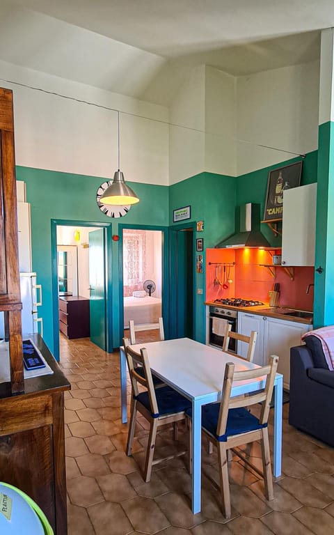 Kitchen or kitchenette, Living room, Dining area, oven, stove