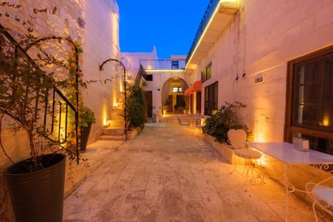 Property building, Night