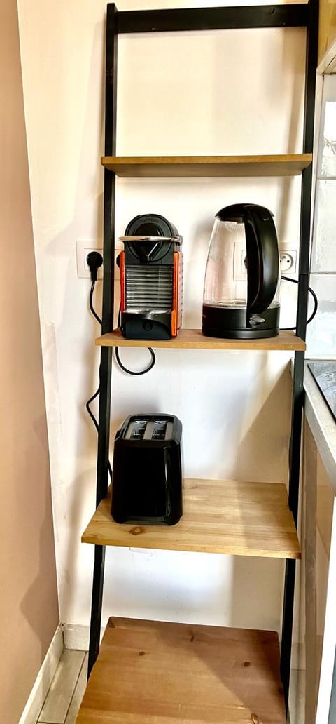 Petit Deux Pièces-Place de parking Apartment in Sartrouville