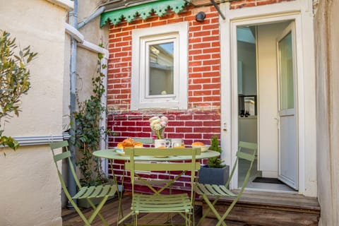 Patio, Balcony/Terrace