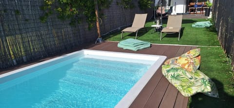 Garden, Pool view, Swimming pool, sunbed