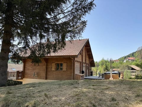 Property building, Spring, Day, Natural landscape, Mountain view