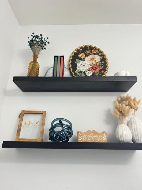 Bathroom, Decorative detail