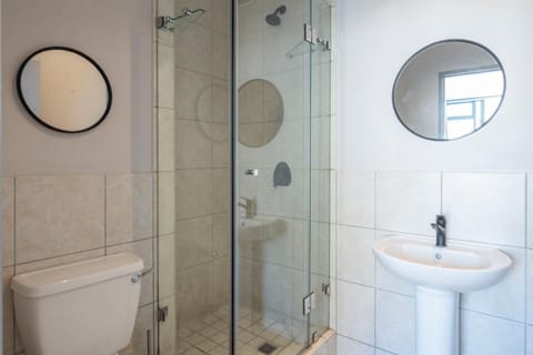 Central Apartments with Panoramic Table Mountain Views Apartment in Cape Town