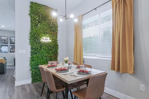 3br W King Bed, Sauna, Parking-6 Min To Olde Town House in Arvada