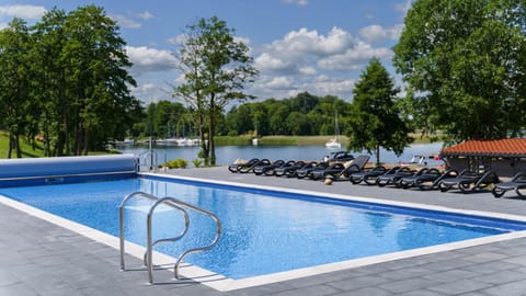 Natural landscape, Lake view, Pool view, Swimming pool, Swimming pool, Sports, sunbed
