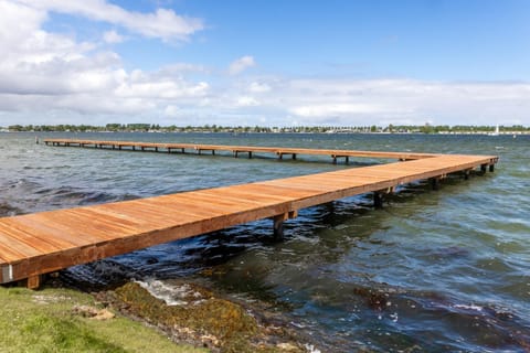 Glamping De Zuidvliet Nr 11 Luxury tent in Wolphaartsdijk