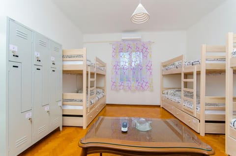 Photo of the whole room, bunk bed