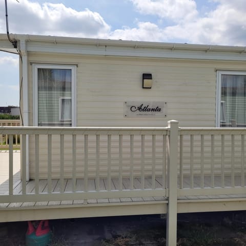 Property building, Balcony/Terrace