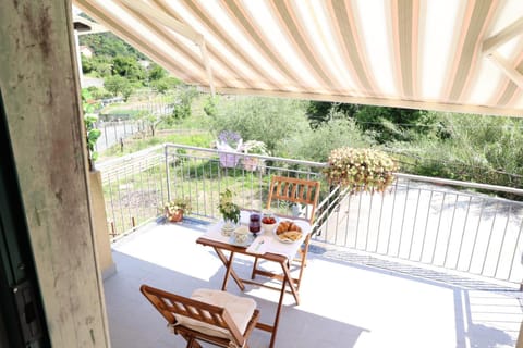 Balcony/Terrace, Dining area