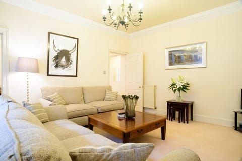 Beautiful Georgian 2 bedroom flat Apartment in Edinburgh