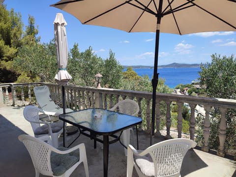 Natural landscape, Balcony/Terrace, Sea view