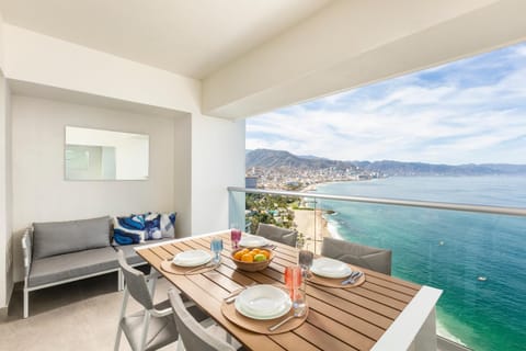 Patio, Day, Natural landscape, View (from property/room), Balcony/Terrace, Seating area, Dining area, Mountain view, Sea view