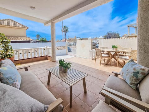 Patio, Day, View (from property/room), Balcony/Terrace, Seating area, Dining area