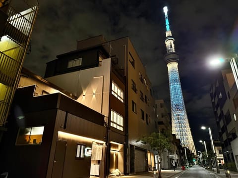 Property building, Night, Neighbourhood, City view, Street view