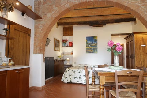 Photo of the whole room, Dining area, Bedroom