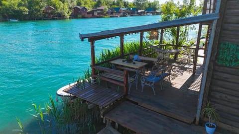 Natural landscape, View (from property/room), Balcony/Terrace, Lake view, River view