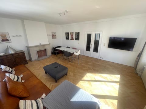 Place Stéphanie - Avenue Louise - Bruxelles Centre Apartment in Saint-Gilles