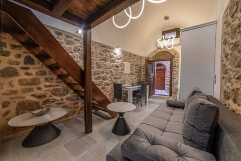 Living room, Seating area, Dining area, air conditioner