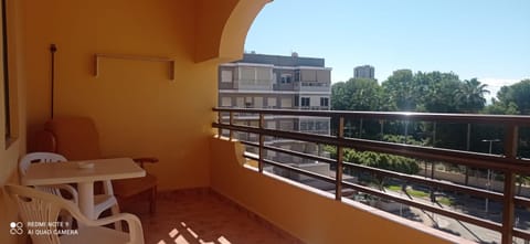 Balcony/Terrace, Street view