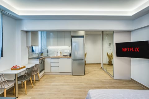 TV and multimedia, Kitchen or kitchenette, oven