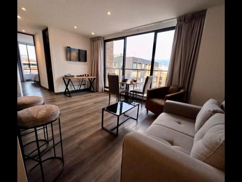 Living room, Dining area