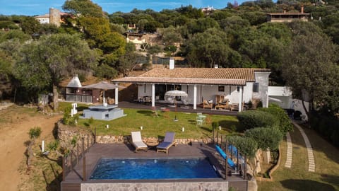 Property building, Garden view