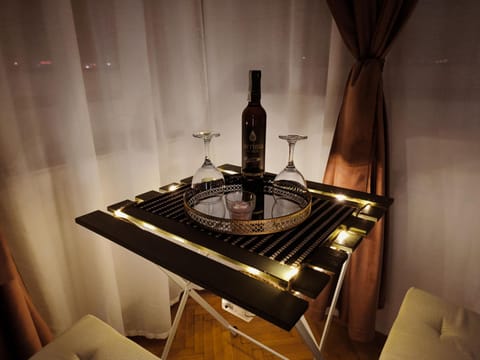 Bedroom, Alcoholic drinks