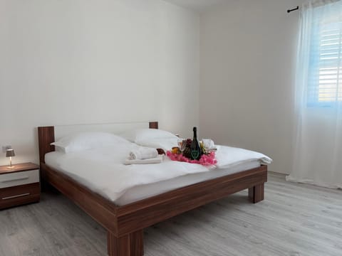 Mediterranean Blue Escape - 3BR Apartment with Balcony & Sea View Apartment in Šibenik-Knin County, Croatia