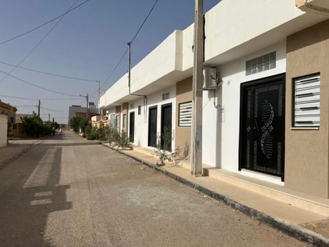 Property building, Neighbourhood, Street view