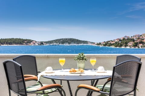 Day, Balcony/Terrace, Food, Sea view