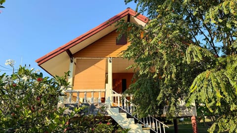 Property building, Garden, Balcony/Terrace